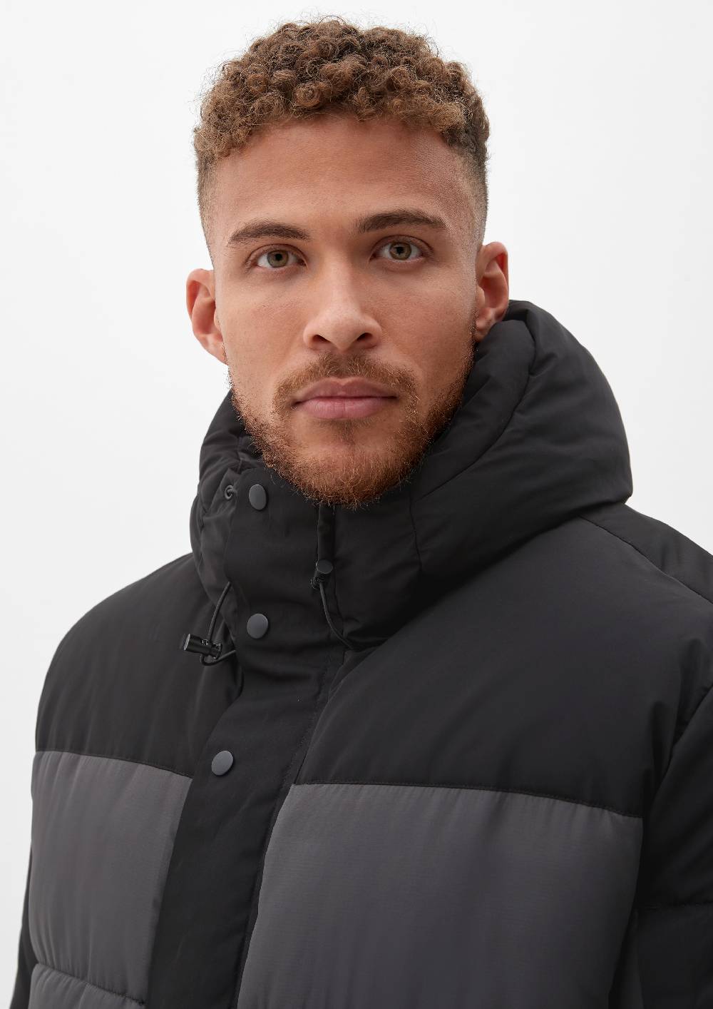s.Oliver Steppjacke mit Kapuze Vierteljährliche Förderung