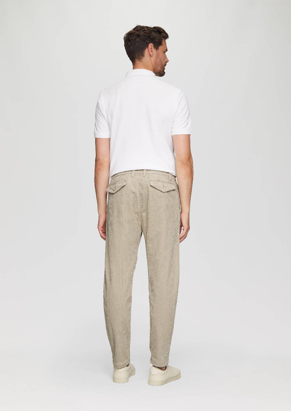 s.Oliver Cord-Chino aus Baumwollstretch mit Bundfalten Rabatt