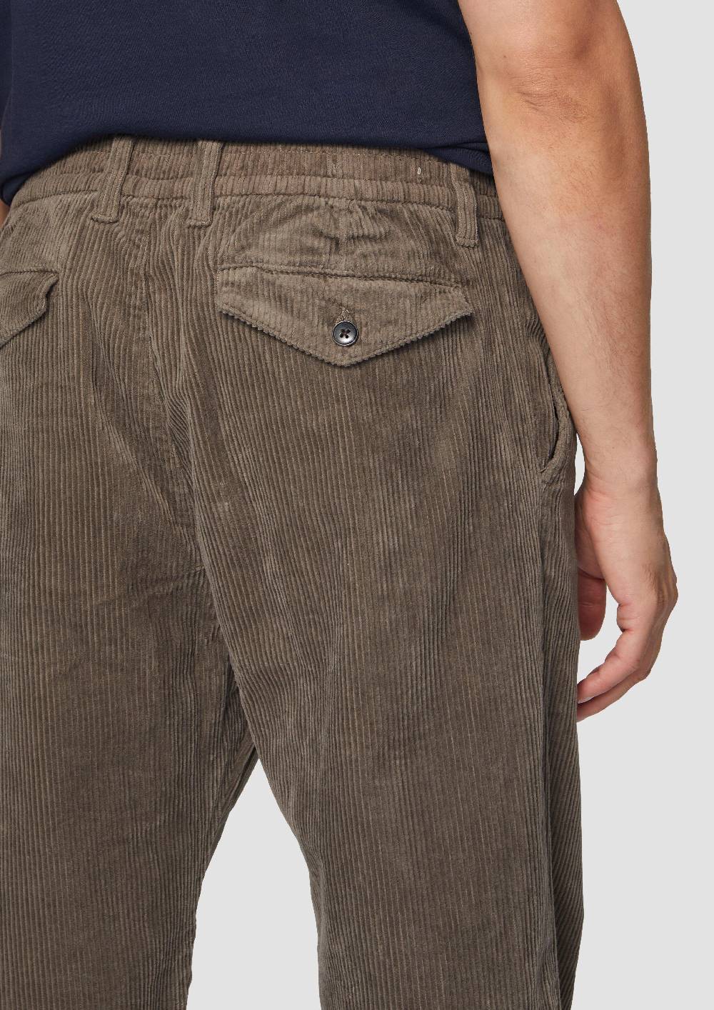 s.Oliver Cord-Chino aus Baumwollstretch mit Bundfalten Günstig kaufen