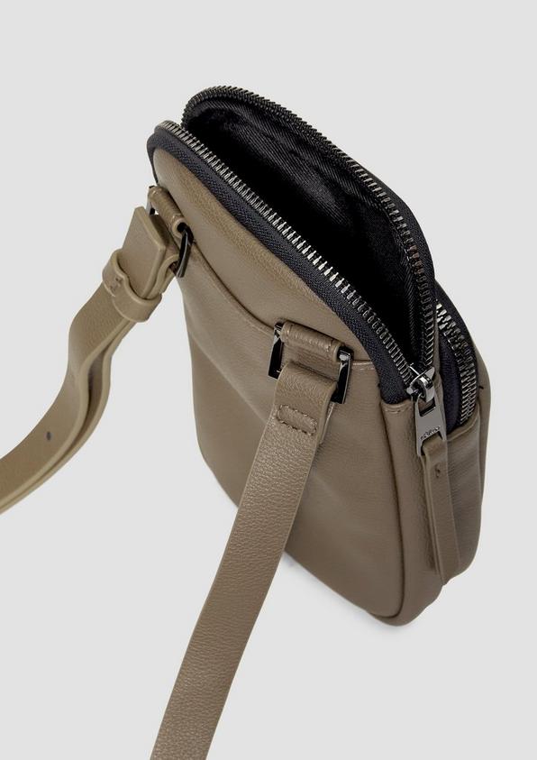 s.Oliver Handytasche in Leder-Optik Saisonschlussverkauf