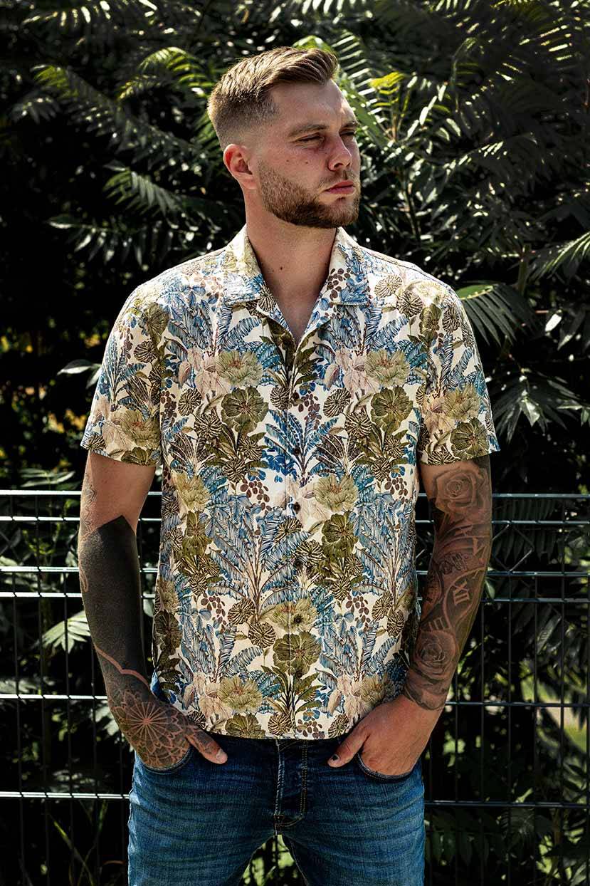 Q1 Manufaktur OLLY Slim Relaxed verkürzte Hemdlänge Neuheiten