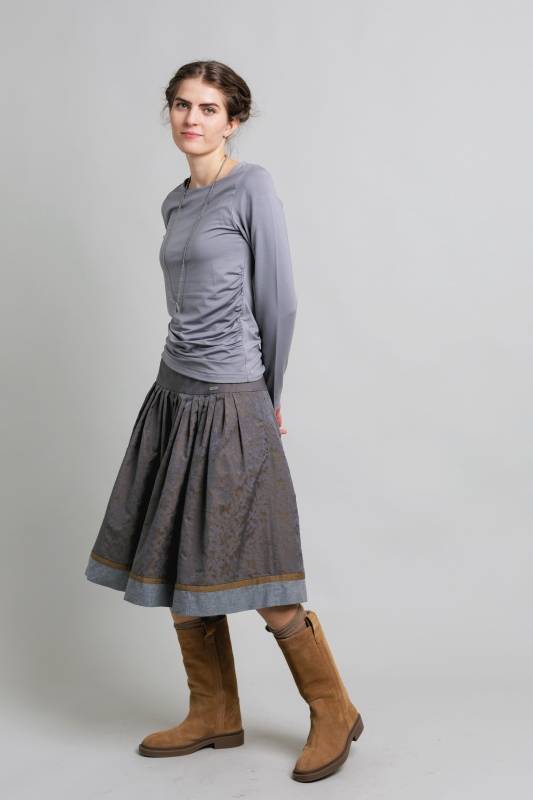 Rockmacherin Isbluma Trachterrock mit Blumenmuster auf edlem Jacquardstoff im Angebot