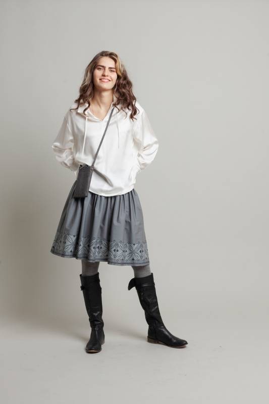 Rockmacherin Hilla Damenbluse oversized aus Viskosesatin Blitzangebot