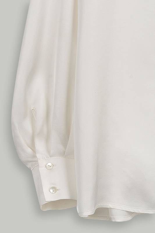 Rockmacherin Hilla Damenbluse oversized aus Viskosesatin Blitzangebot