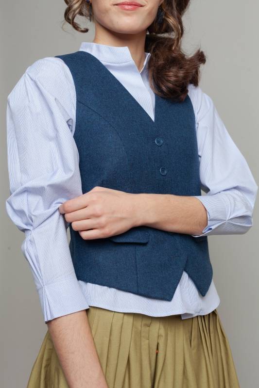 Rockmacherin Resal Damenweste klassich aus feiner Wolle Neueste Stile