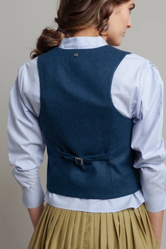 Rockmacherin Resal Damenweste klassich aus feiner Wolle Neueste Stile